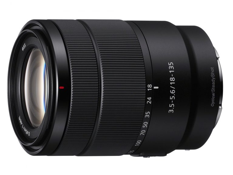 Sony E 18-135mm f/3.5-5.6 OSS Lens Announced, Price $598 !